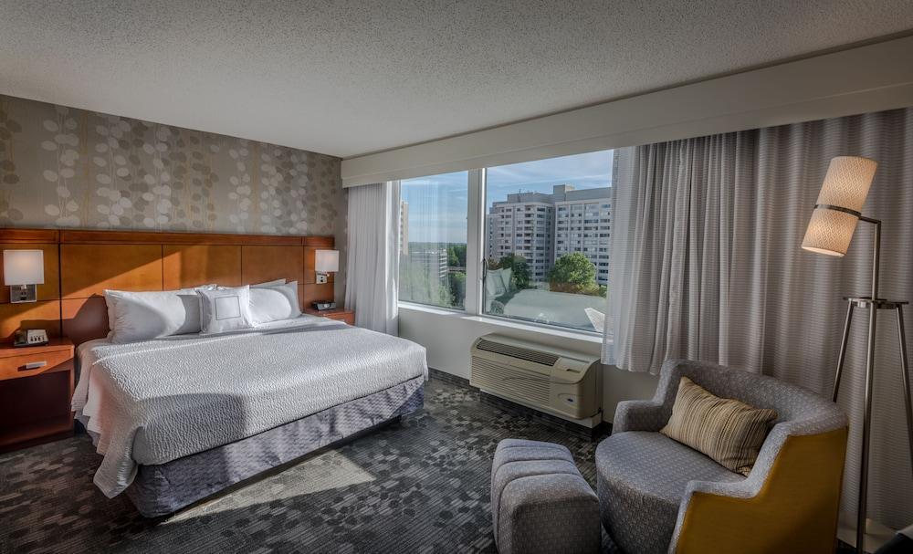 Courtyard By Marriott Bethesda Chevy Chase Ξενοδοχείο Εξωτερικό φωτογραφία