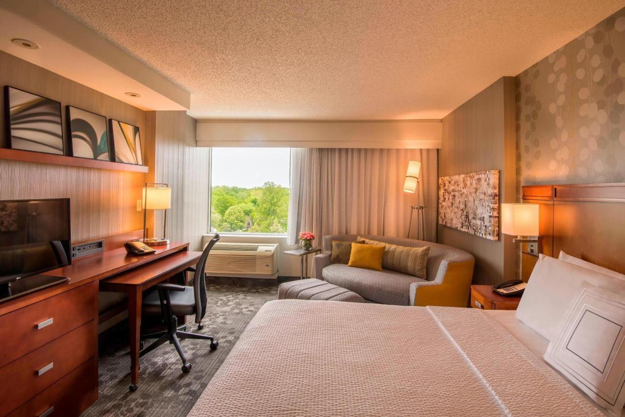 Courtyard By Marriott Bethesda Chevy Chase Ξενοδοχείο Εξωτερικό φωτογραφία