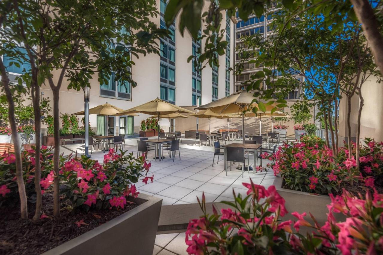 Courtyard By Marriott Bethesda Chevy Chase Ξενοδοχείο Εξωτερικό φωτογραφία