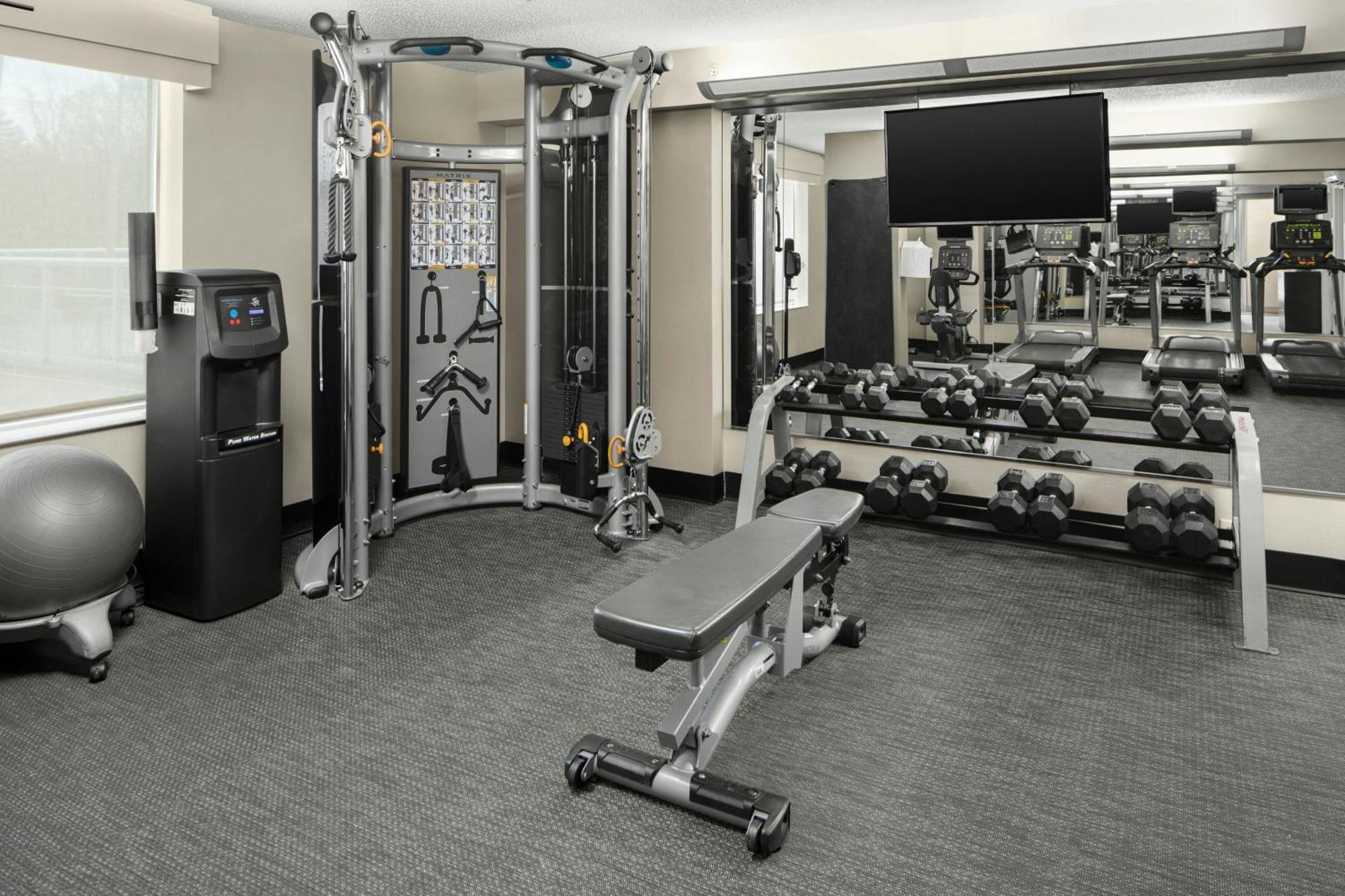 Courtyard By Marriott Bethesda Chevy Chase Ξενοδοχείο Εξωτερικό φωτογραφία