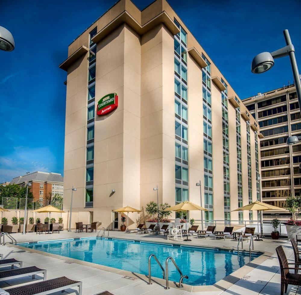 Courtyard By Marriott Bethesda Chevy Chase Ξενοδοχείο Εξωτερικό φωτογραφία